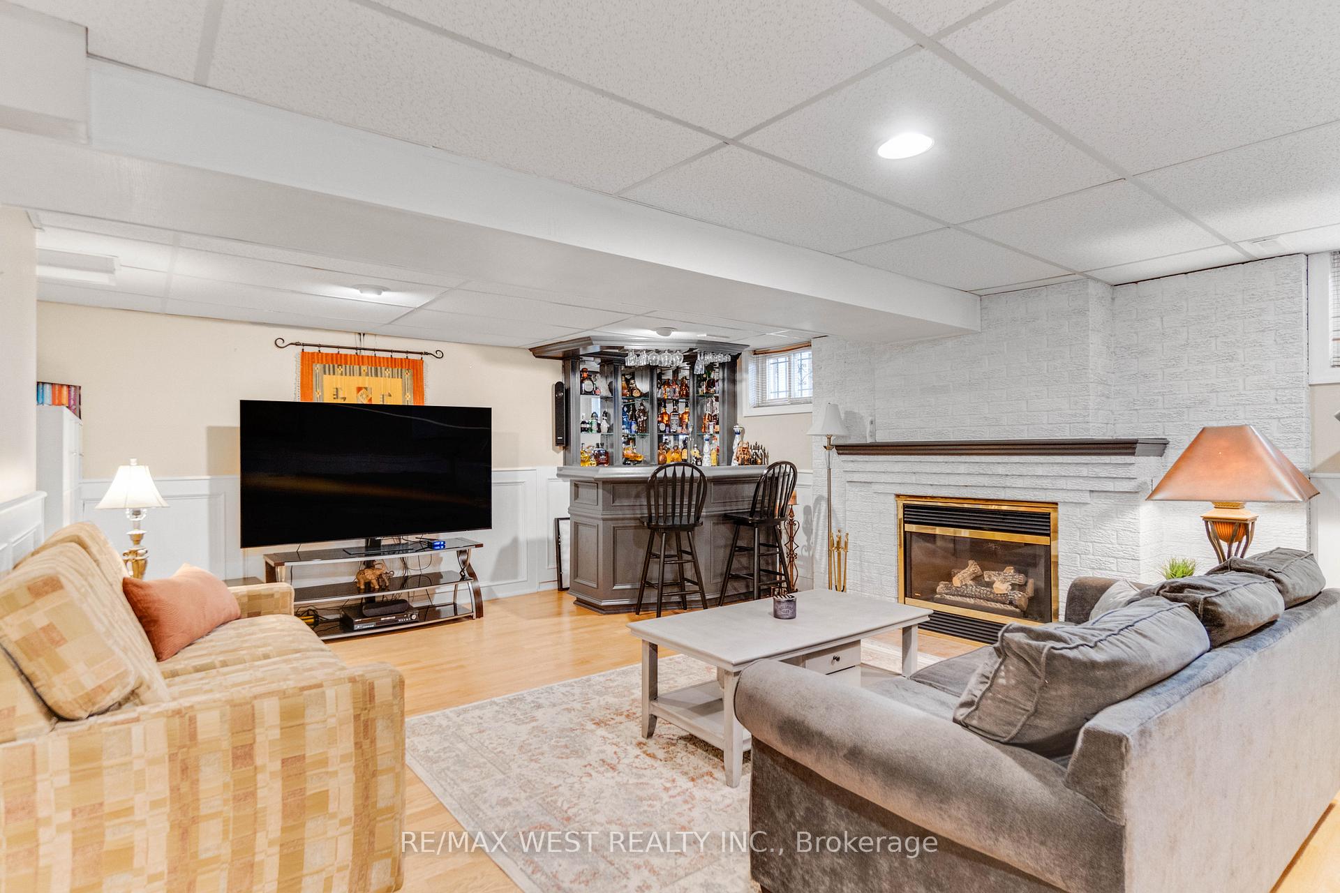 Photo 15 of 941 Stainton Drive, Mississauga, Erindale — HOMEH