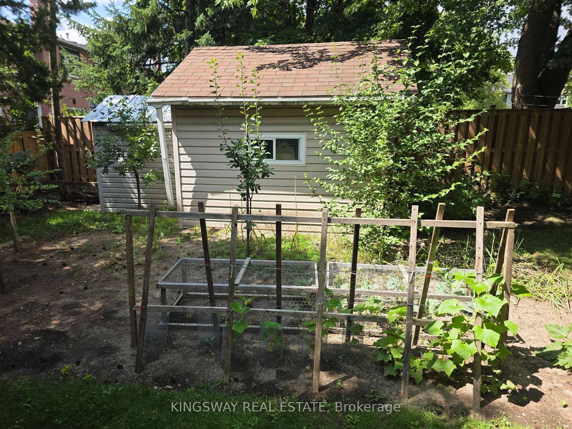 Photo 6 of 18 Blaketon Road, Etobicoke, Islington-City Centre West — HOMEH
