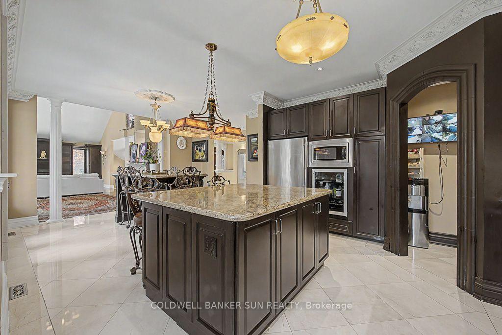 Photo 17 of 10 Pride Court, Brampton, Credit Valley — HOMEH