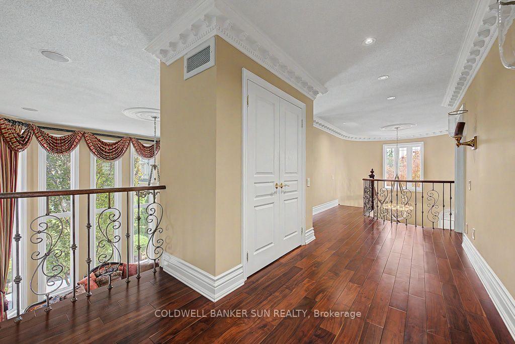 Photo 35 of 10 Pride Court, Brampton, Credit Valley — HOMEH
