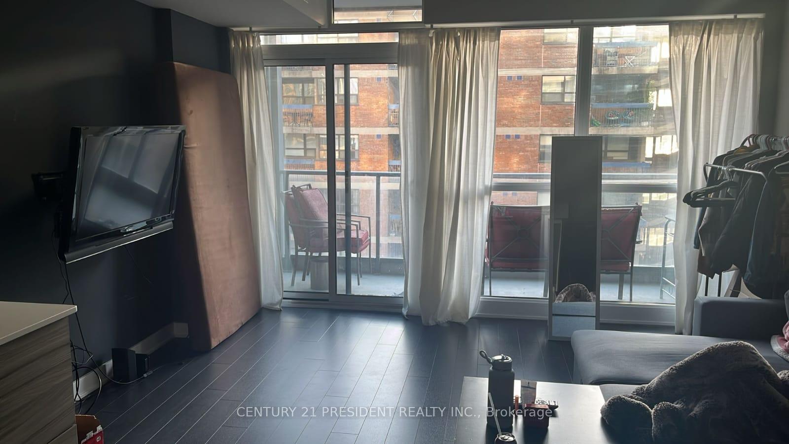 Photo 6 of Unit 706, 210 Simcoe Street, Toronto, Kensington-Chinatown — HOMEH