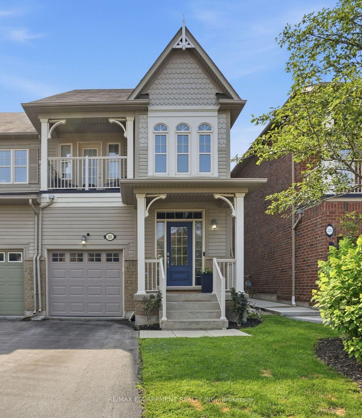 Photo 1 of 221 Nisbet Boulevard, Hamilton, Waterdown — HOMEH