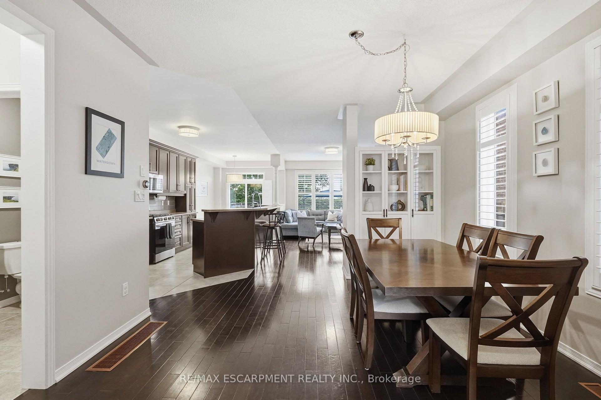 Photo 6 of 221 Nisbet Boulevard, Hamilton, Waterdown — HOMEH