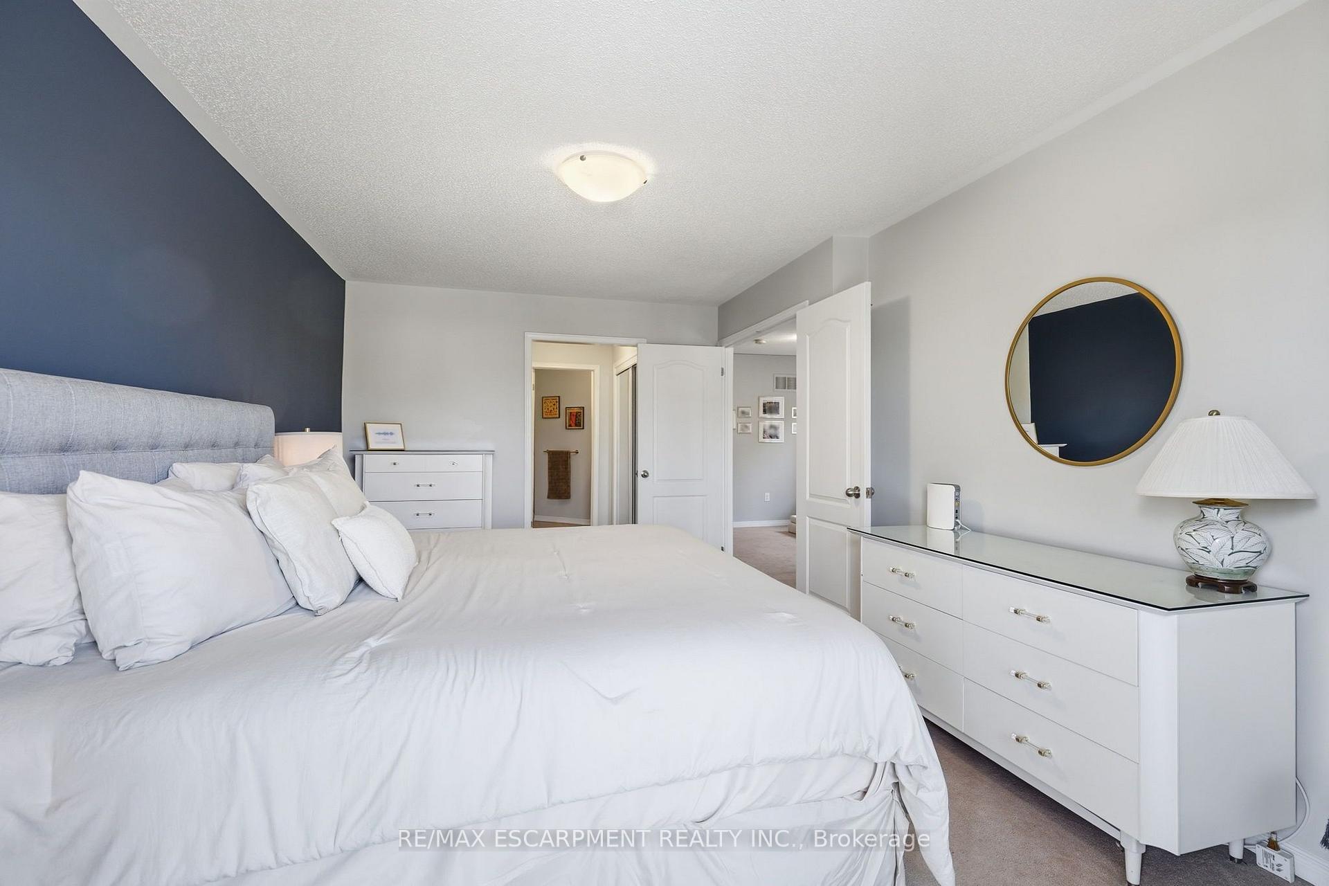 Photo 25 of 221 Nisbet Boulevard, Hamilton, Waterdown — HOMEH
