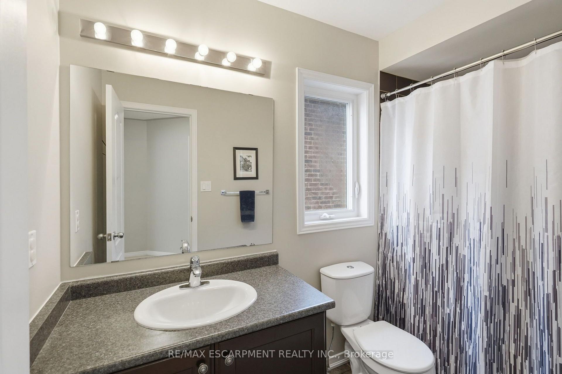 Photo 36 of 221 Nisbet Boulevard, Hamilton, Waterdown — HOMEH