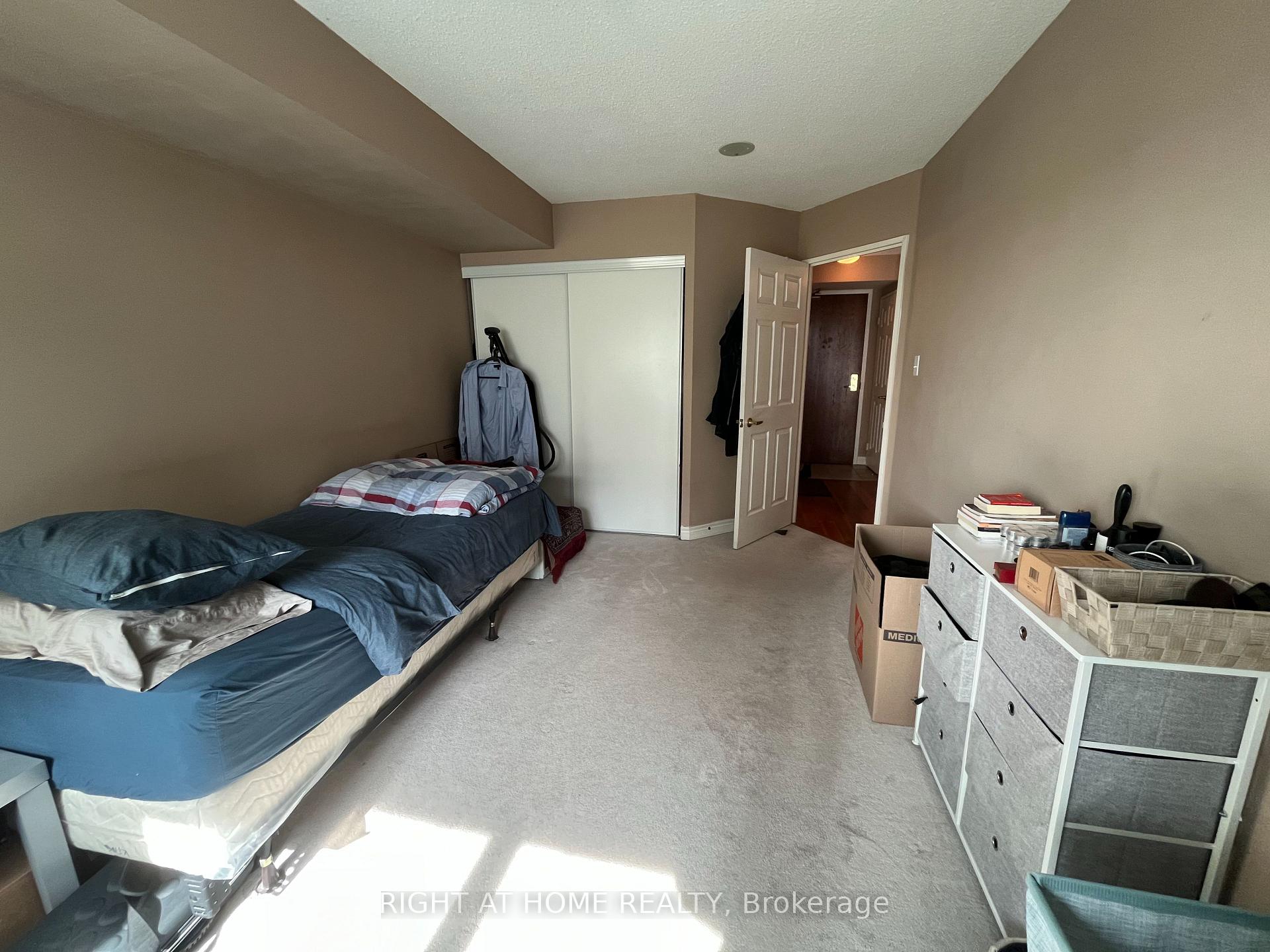 Photo 12 of Unit 906, 156 Enfield Place, Mississauga, Cooksville — HOMEH
