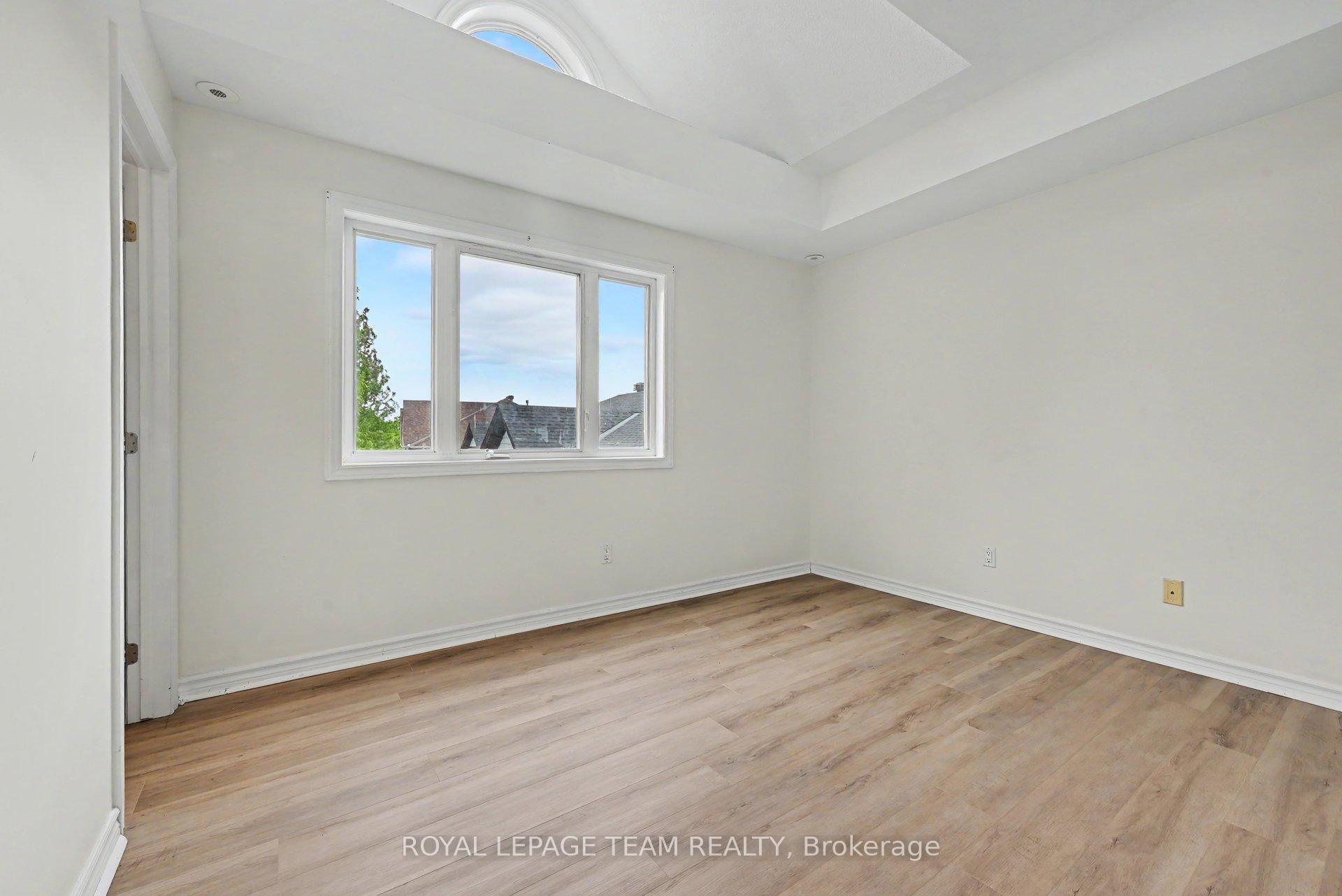 Photo 13 of Unit K, 251 Crestway Drive, Ottawa, Barrhaven East — HOMEH