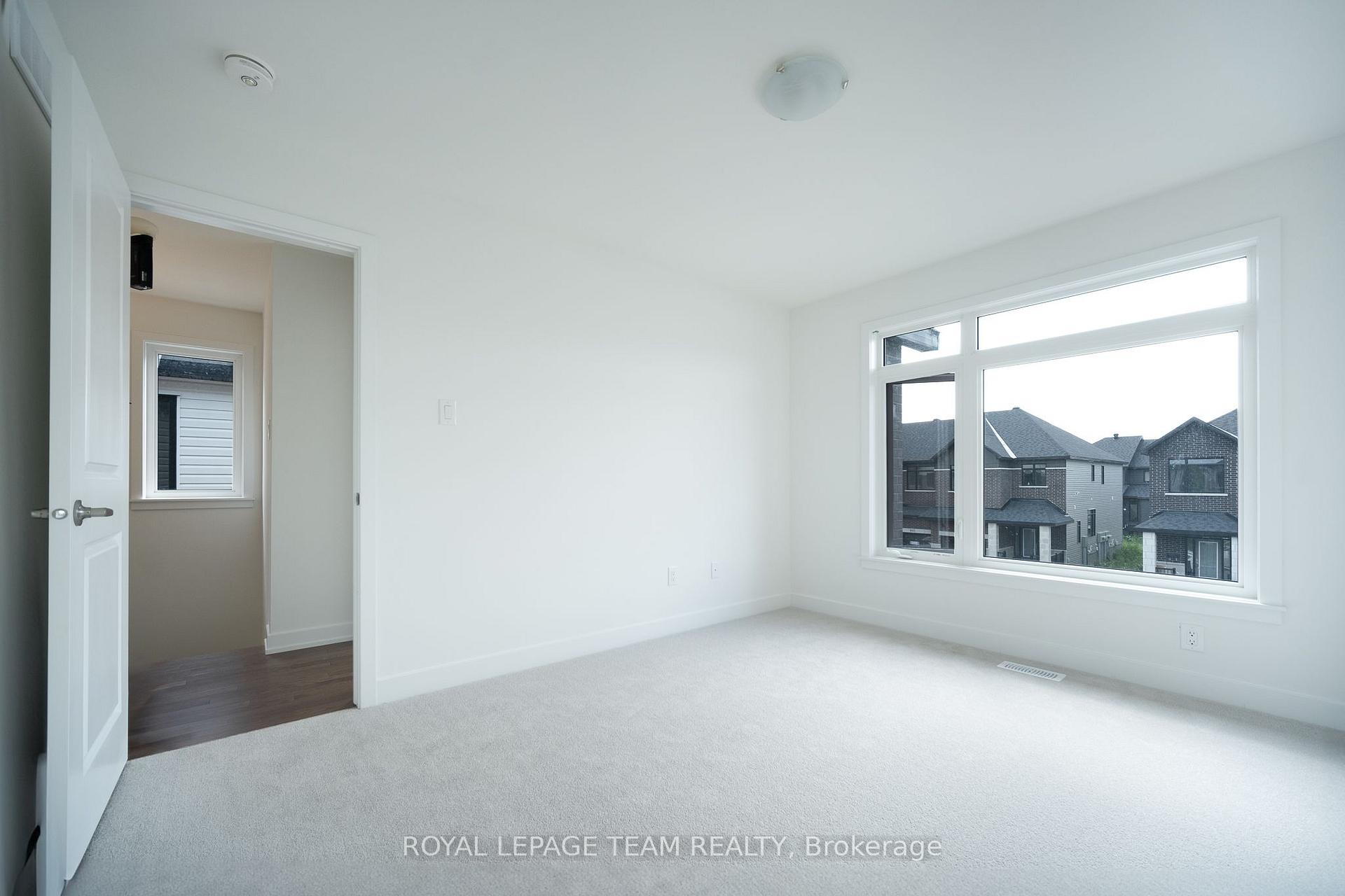 Photo 21 of 807 Mochi Circle, Ottawa, Barrhaven - Heritage Park — HOMEH