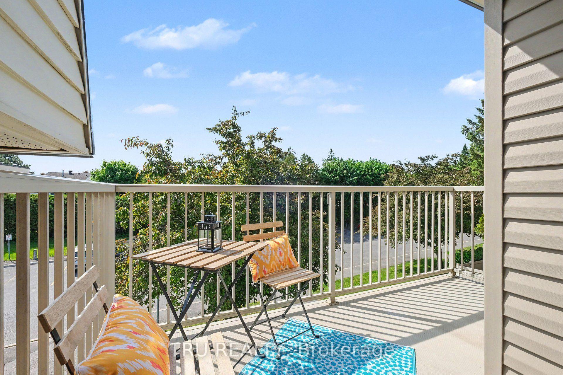 Photo 21 of Unit 8, 22 Sweetbriar Circle, Ottawa, Barrhaven - Pheasant Run — HOMEH
