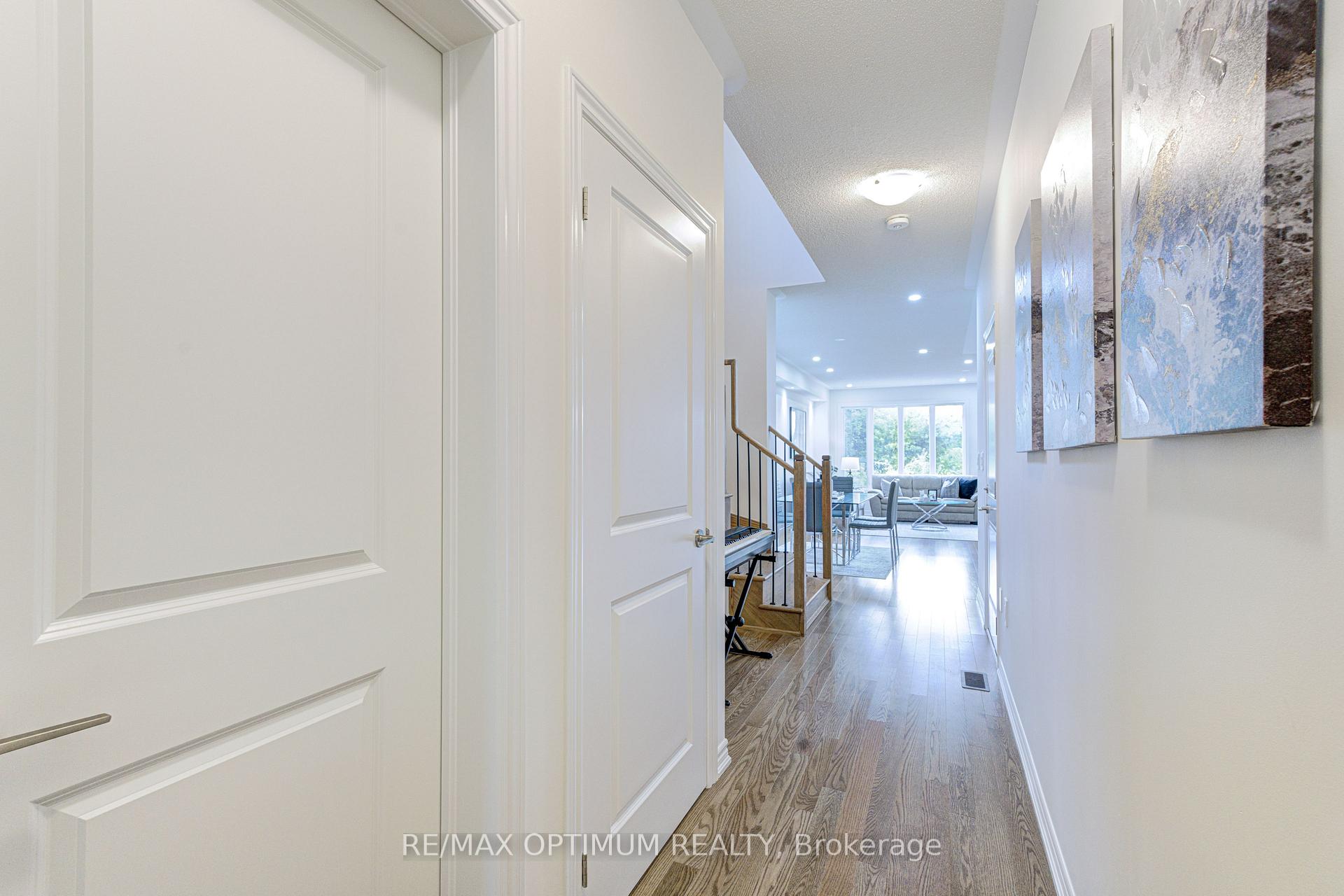 Photo 7 of 44 Bermondsey Way, Brampton, Bram West — HOMEH