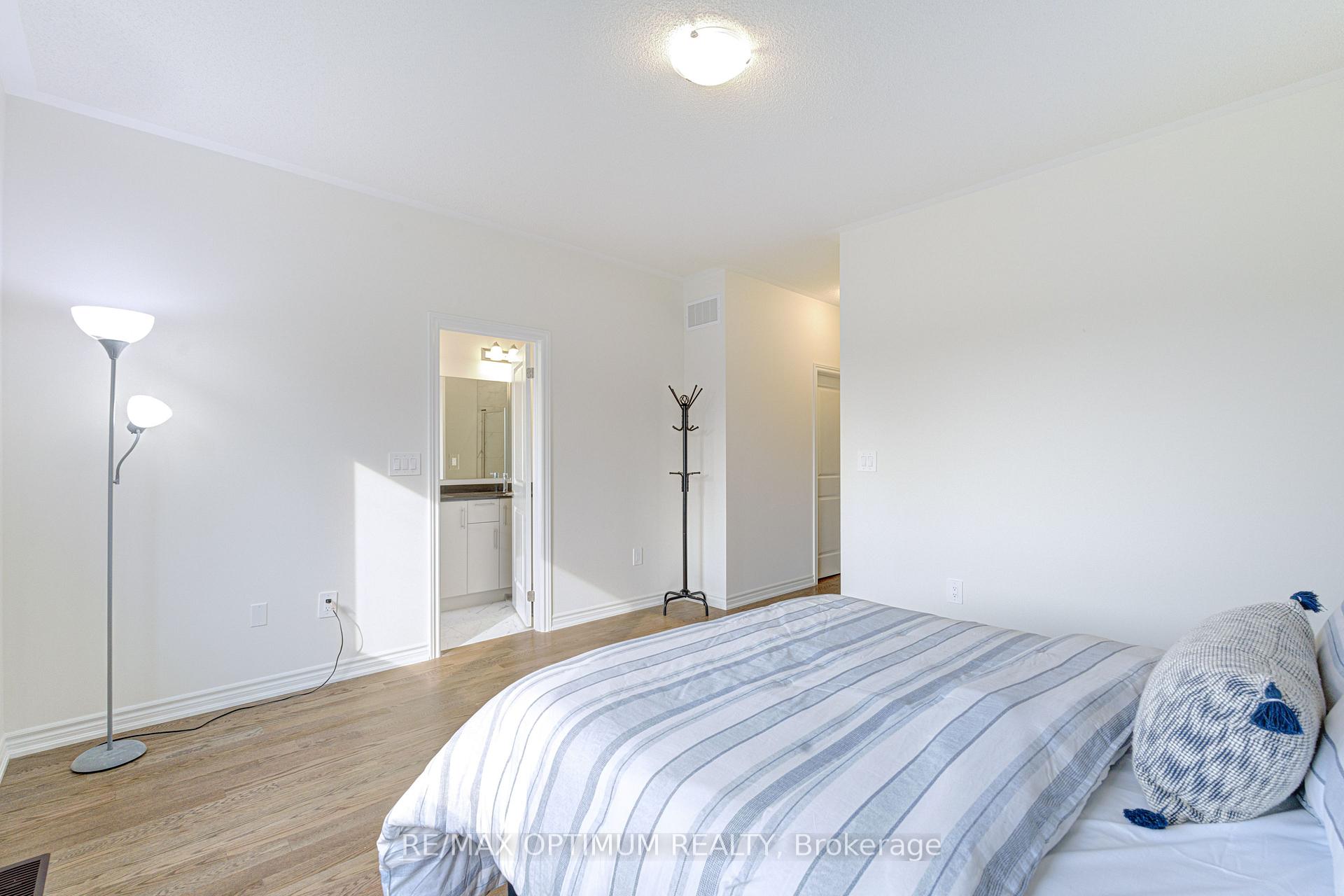 Photo 27 of 44 Bermondsey Way, Brampton, Bram West — HOMEH