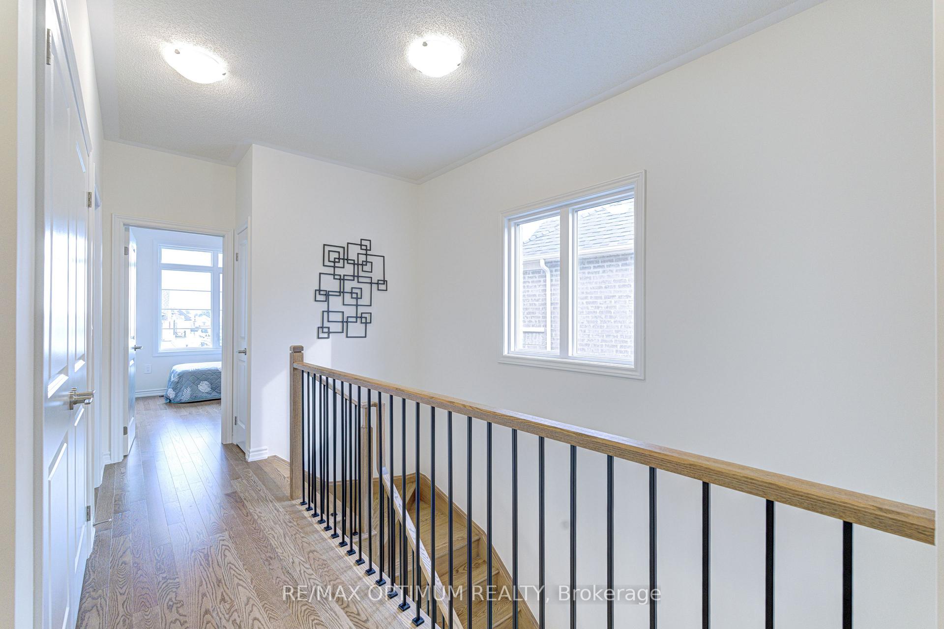 Photo 37 of 44 Bermondsey Way, Brampton, Bram West — HOMEH