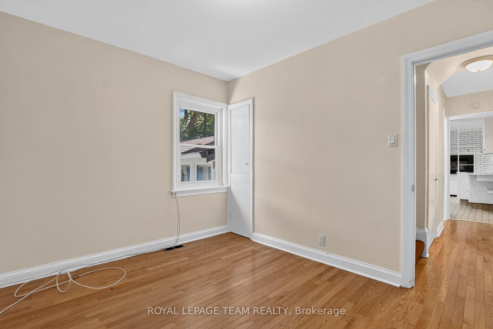 Photo 23 of 961 Kingsmere Avenue, Ottawa, McKellar Heights/Glabar Park — HOMEH