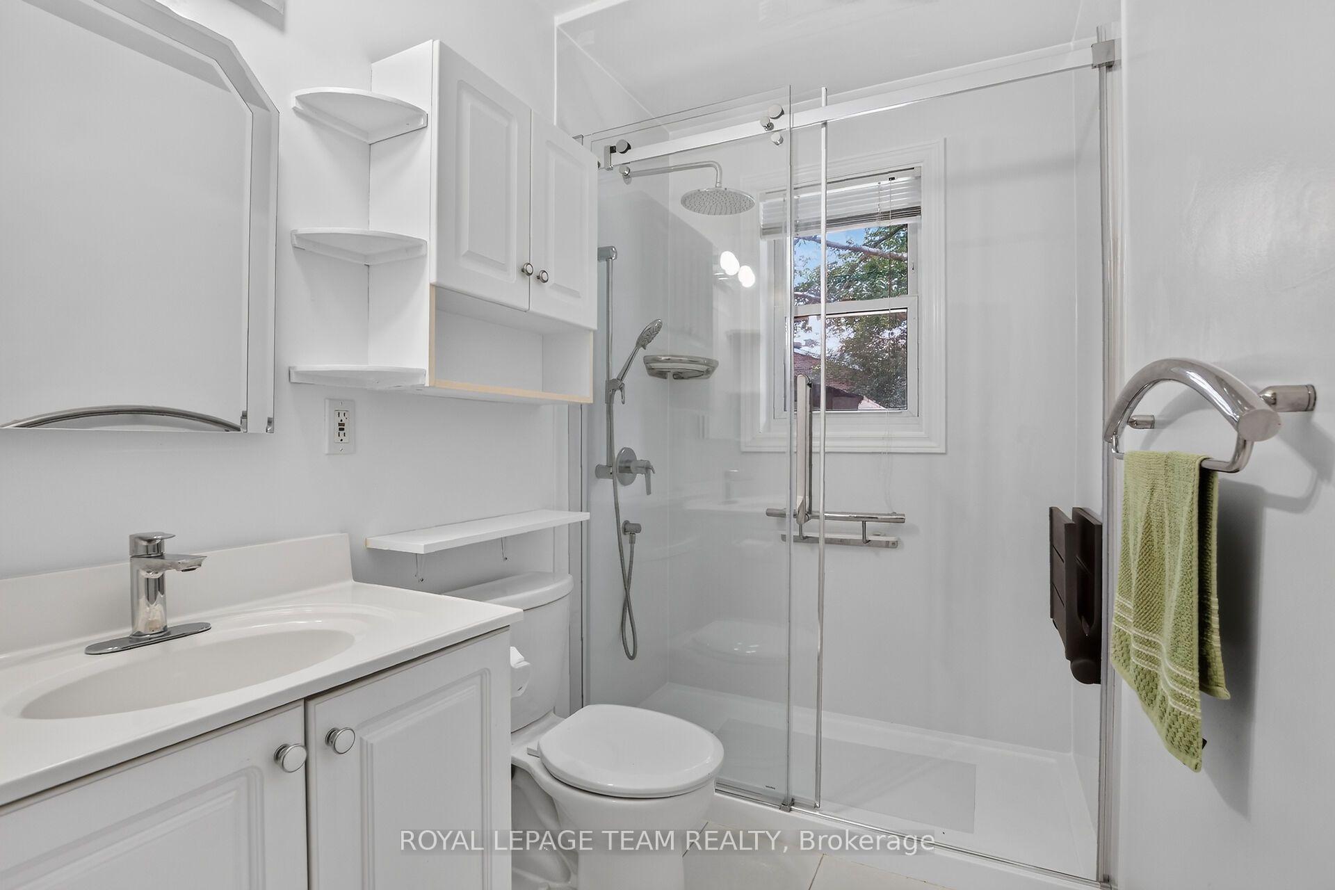 Photo 24 of 961 Kingsmere Avenue, Ottawa, McKellar Heights/Glabar Park — HOMEH