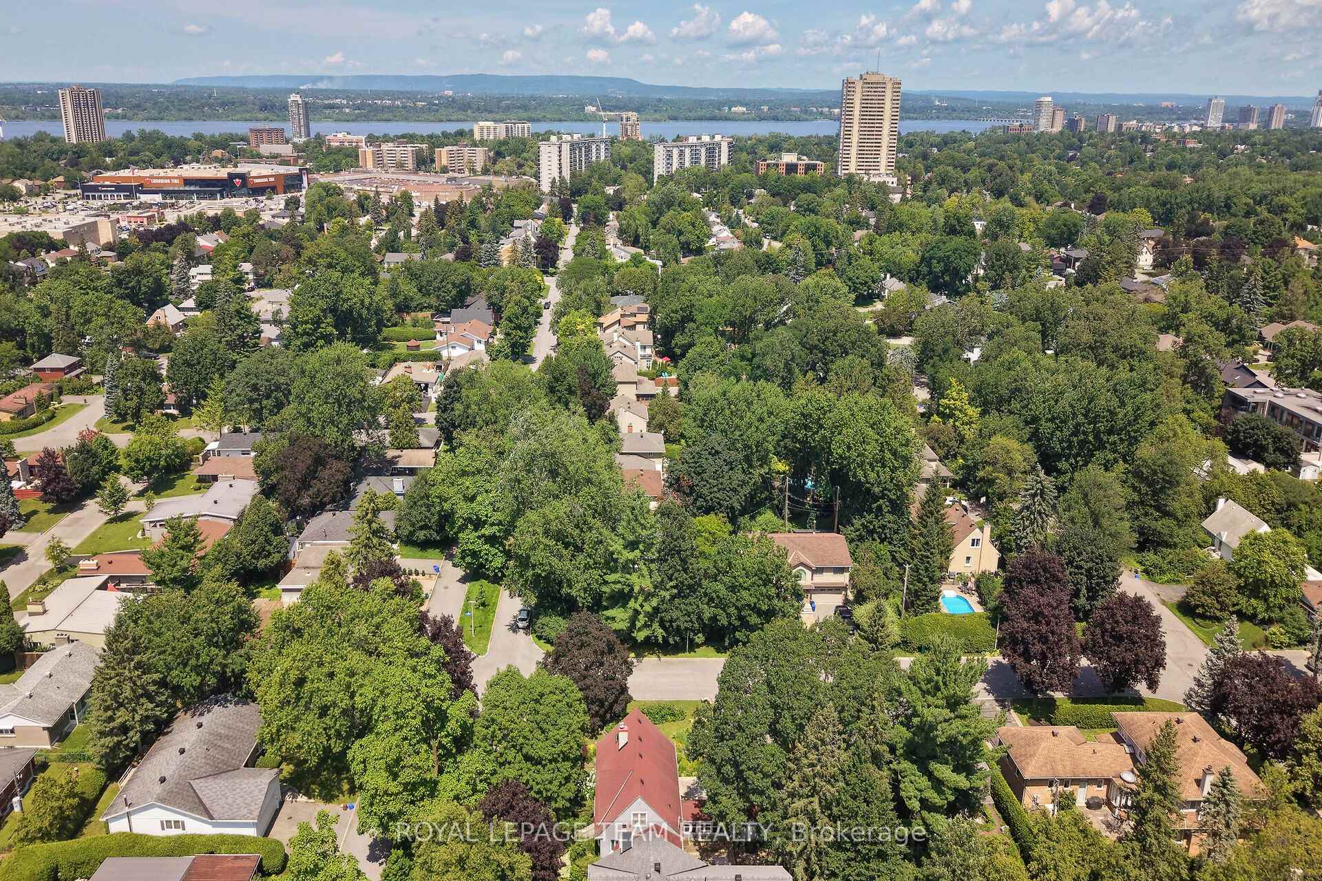 Photo 48 of 961 Kingsmere Avenue, Ottawa, McKellar Heights/Glabar Park — HOMEH