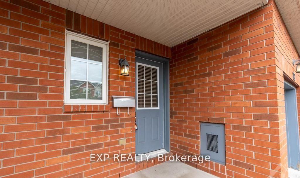 Photo 3 of 282 Macoun Circle, Ottawa, Hunt Club Park/Greenboro — HOMEH