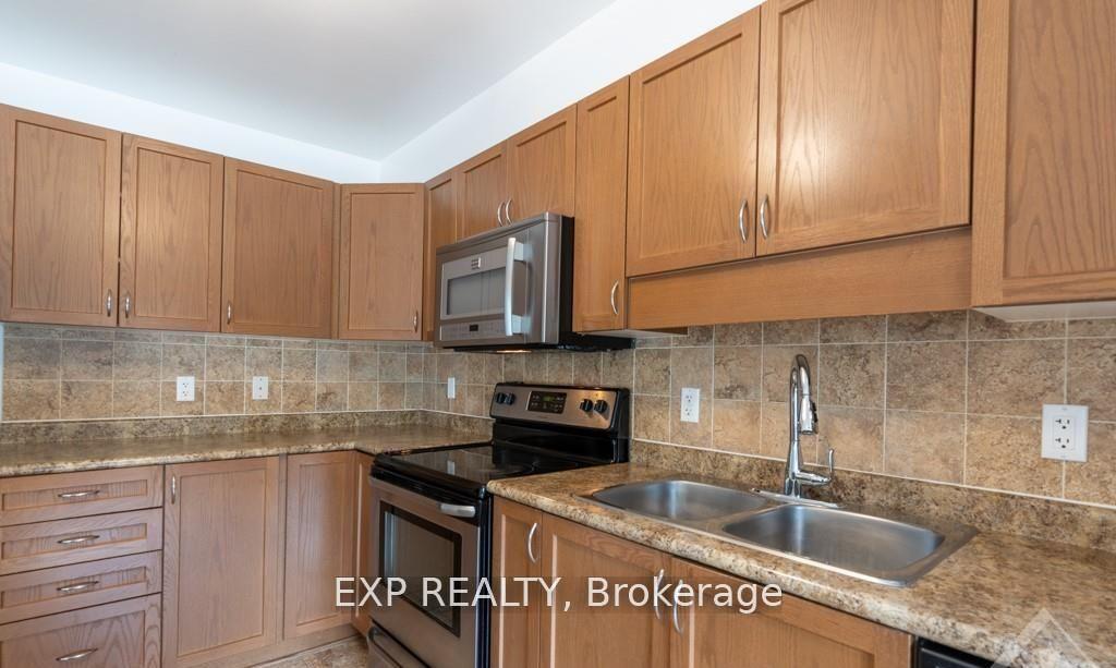 Photo 11 of 282 Macoun Circle, Ottawa, Hunt Club Park/Greenboro — HOMEH