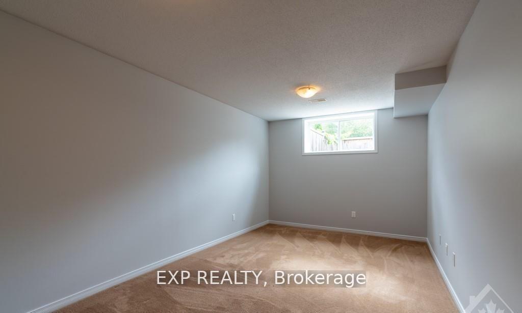 Photo 20 of 282 Macoun Circle, Ottawa, Hunt Club Park/Greenboro — HOMEH