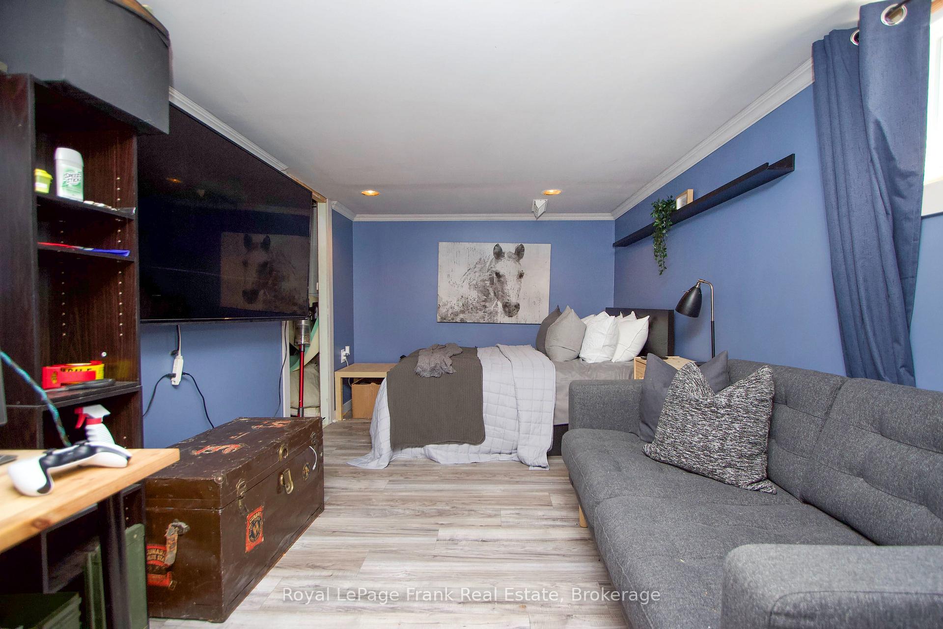 Photo 17 of 1074 Simcoe Street S, Oshawa, Lakeview — HOMEH