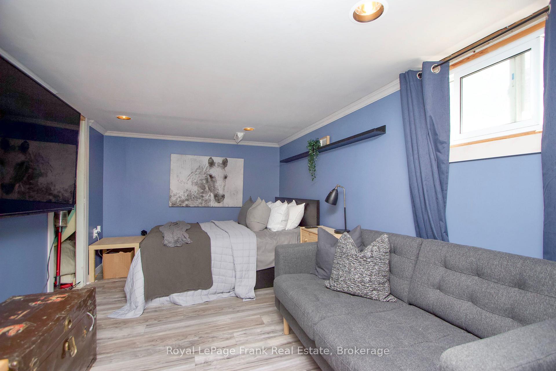 Photo 18 of 1074 Simcoe Street S, Oshawa, Lakeview — HOMEH