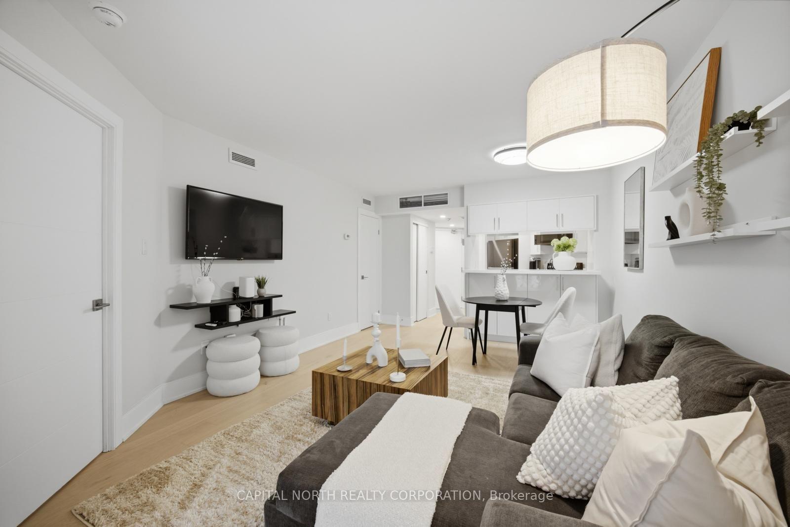 Photo 16 of Unit 610, 1001 Bay Street, Toronto, Bay Street Corridor — HOMEH