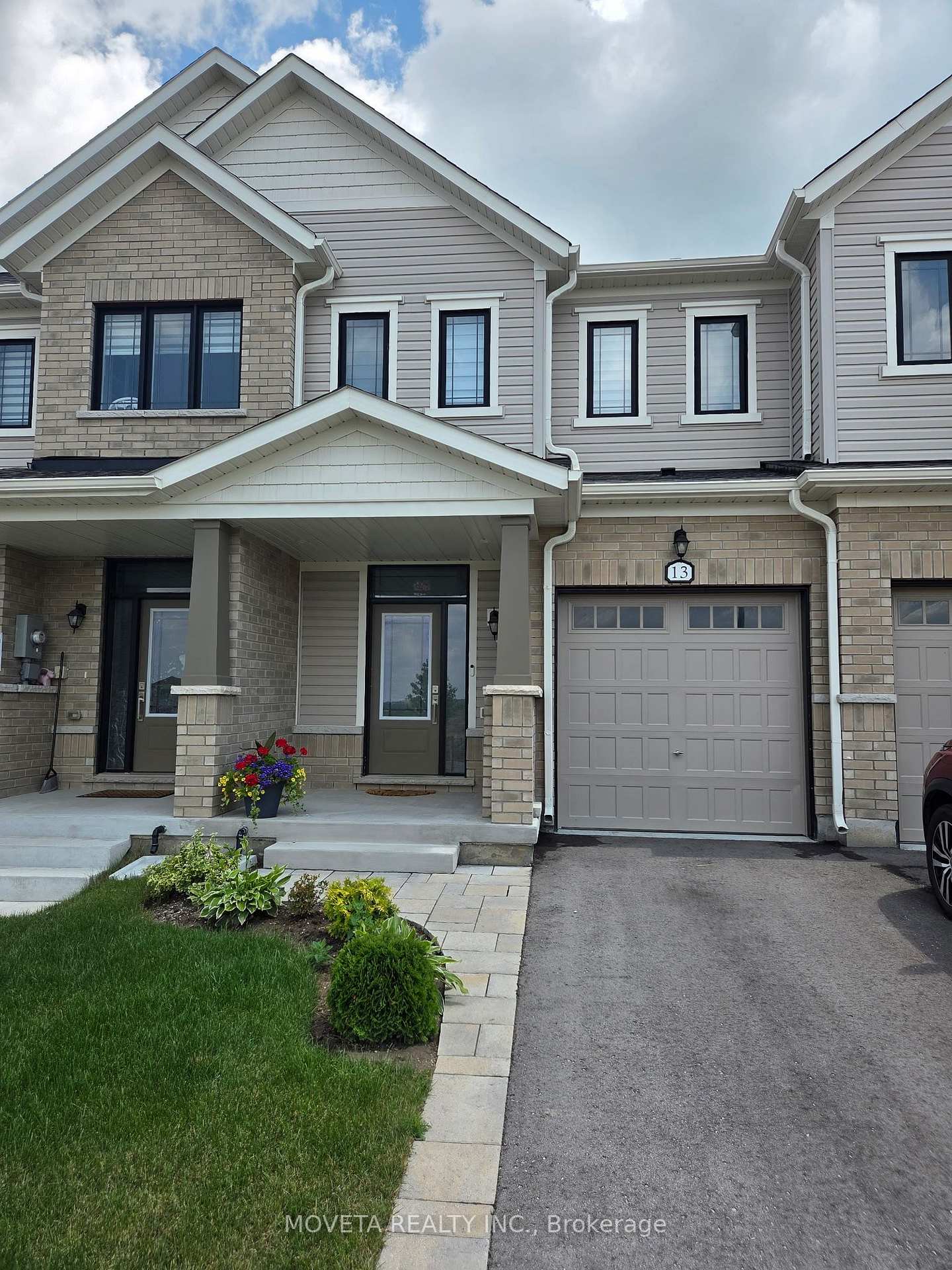 Photo 1 of 13 Milady Crescent, Barrie, Rural Barrie Southeast — HOMEH