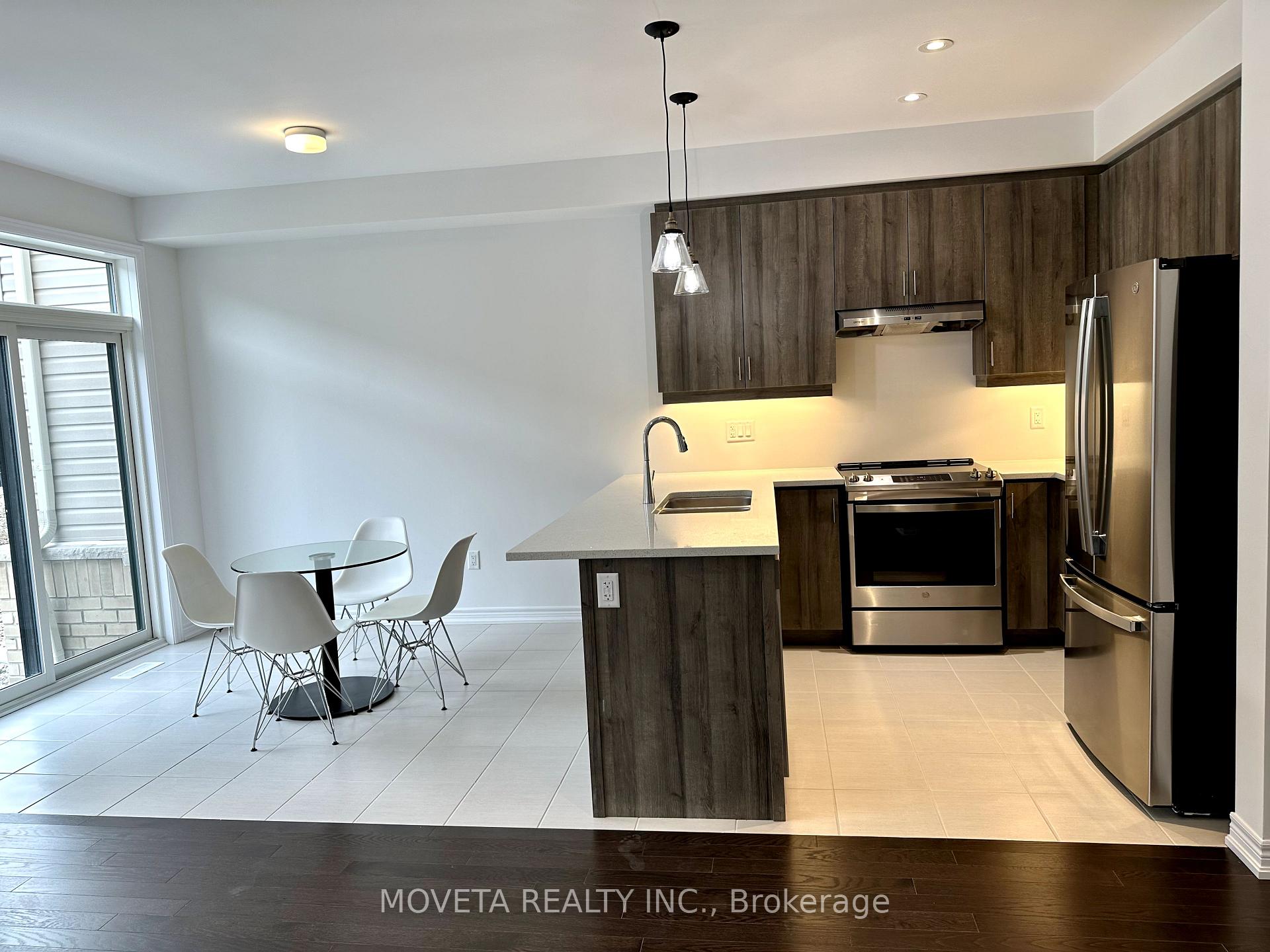 Photo 11 of 13 Milady Crescent, Barrie, Rural Barrie Southeast — HOMEH