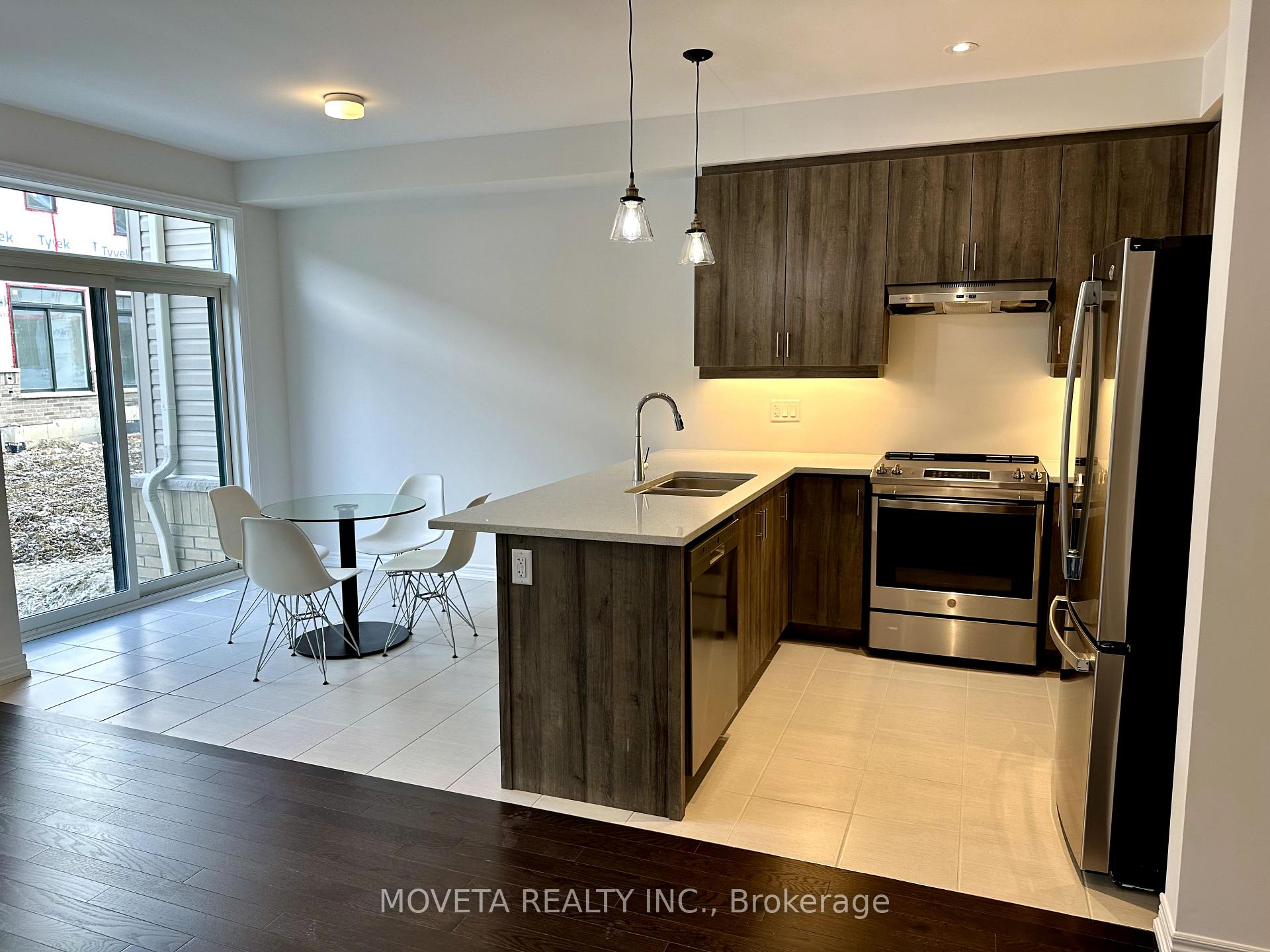 Photo 13 of 13 Milady Crescent, Barrie, Rural Barrie Southeast — HOMEH