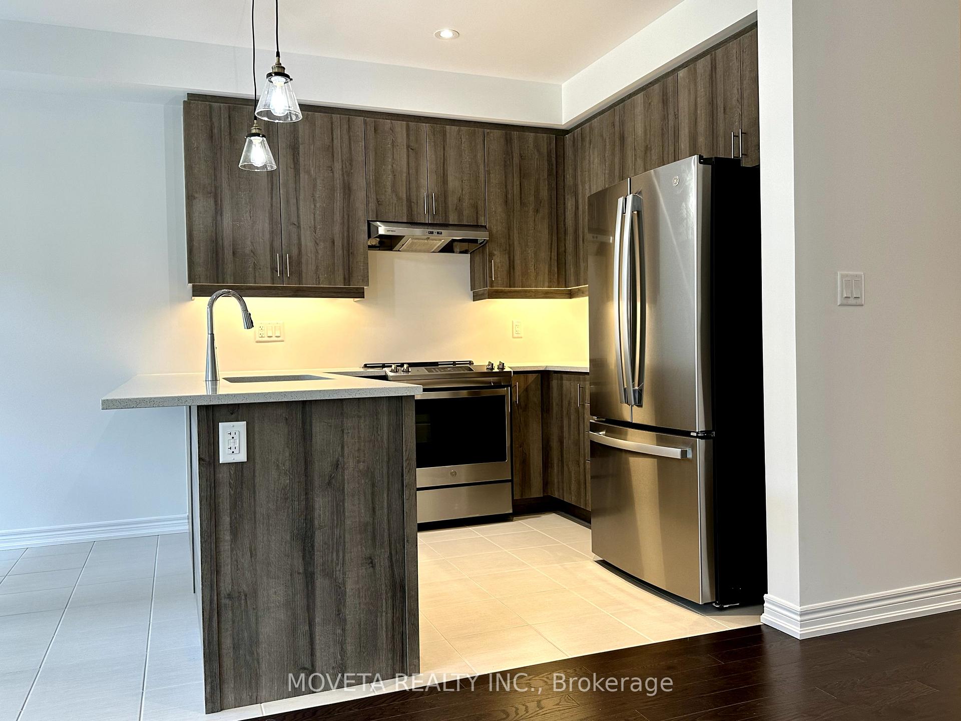 Photo 16 of 13 Milady Crescent, Barrie, Rural Barrie Southeast — HOMEH