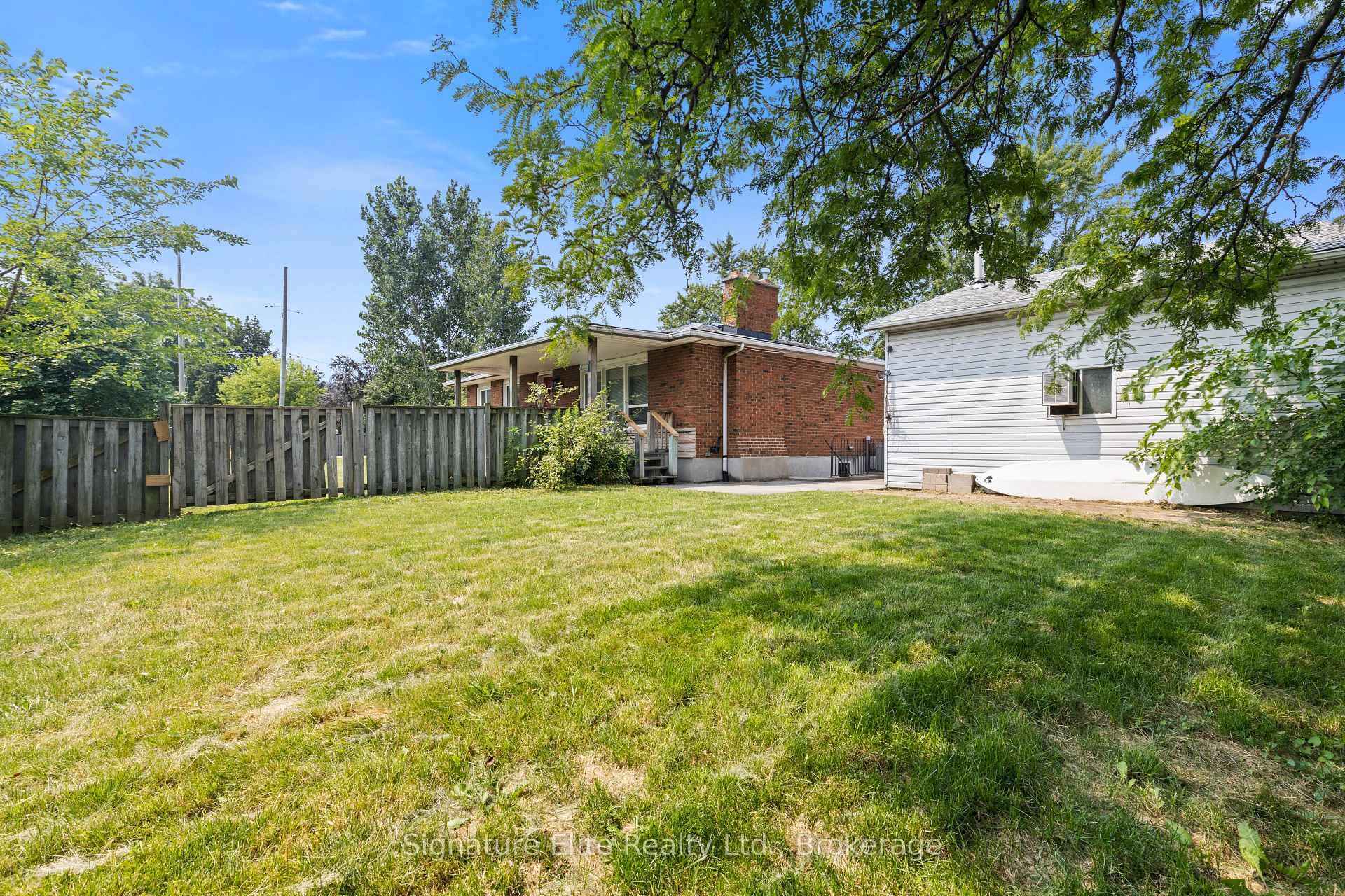 Photo 24 of 214 Livingston Avenue, Grimsby, Grimsby West — HOMEH