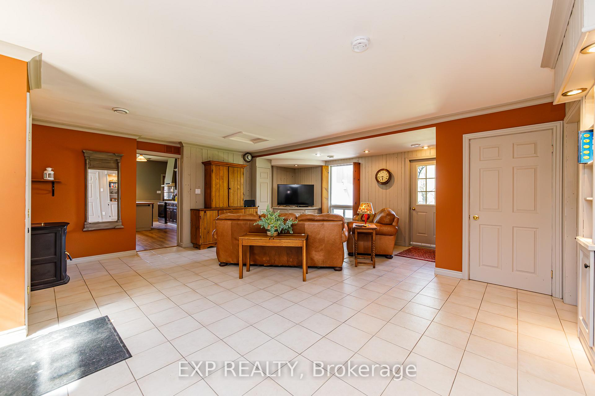 Photo 7 of 616 Kidd Road, Beckwith, Beckwith Twp — HOMEH