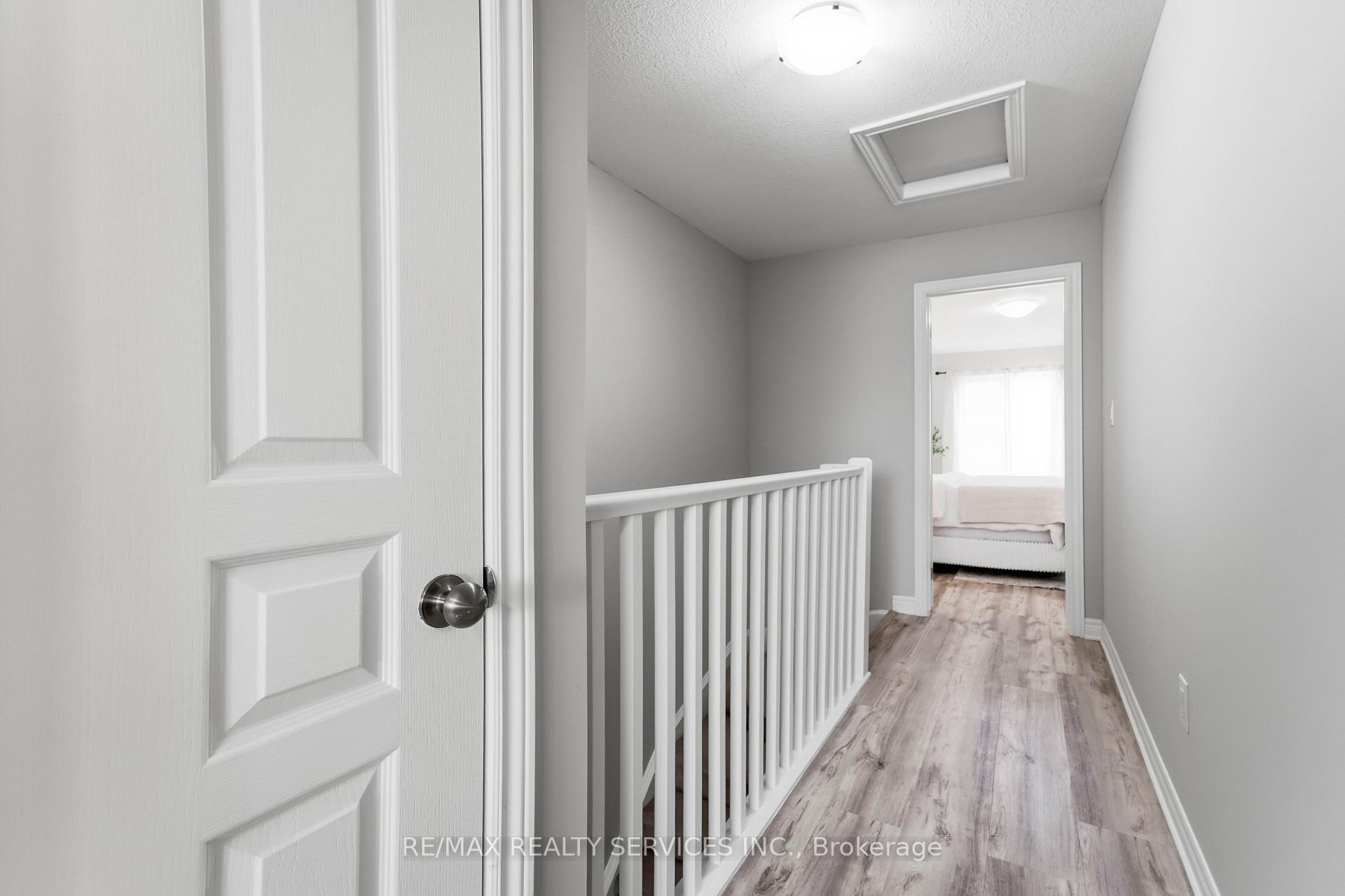 Photo 11 of 7768 Ascot Circle, Niagara Falls, Ascot — HOMEH