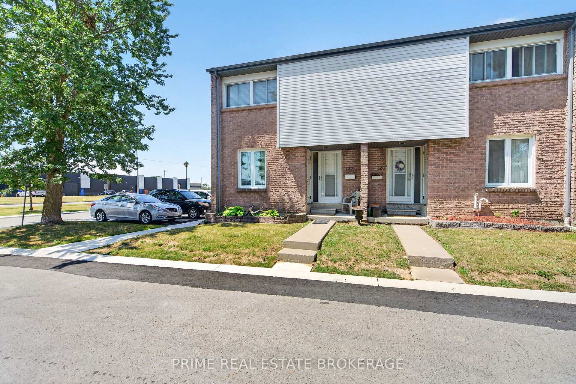 Photo of Unit 122, 500 Osgoode Drive