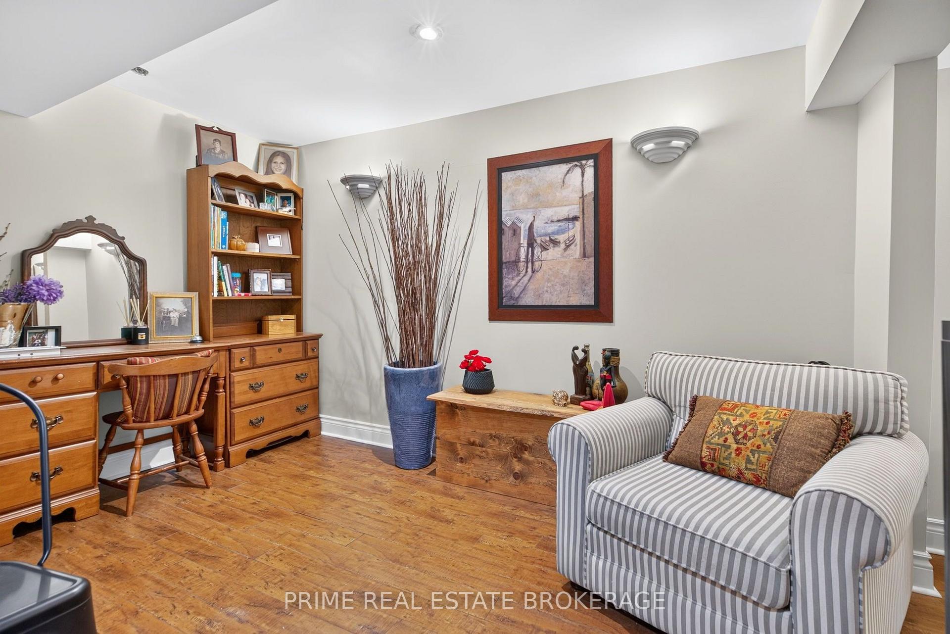 Photo 23 of Unit 122, 500 Osgoode Drive, London, South Y — HOMEH