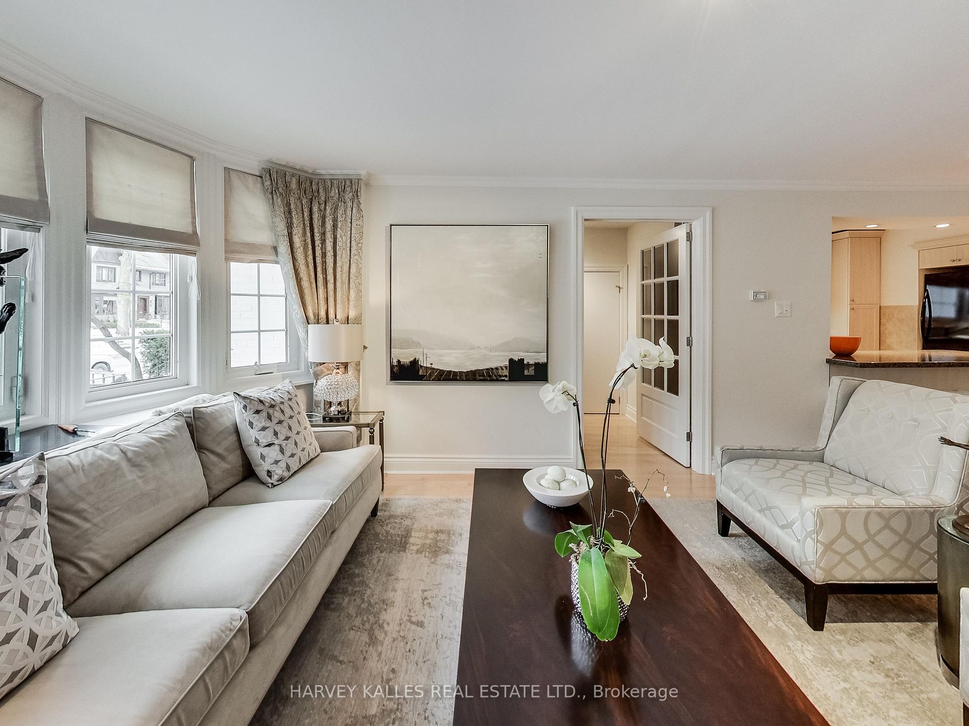 Photo 4 of Unit Main, 9 Highbourne Road, Toronto, Yonge-St. Clair — HOMEH