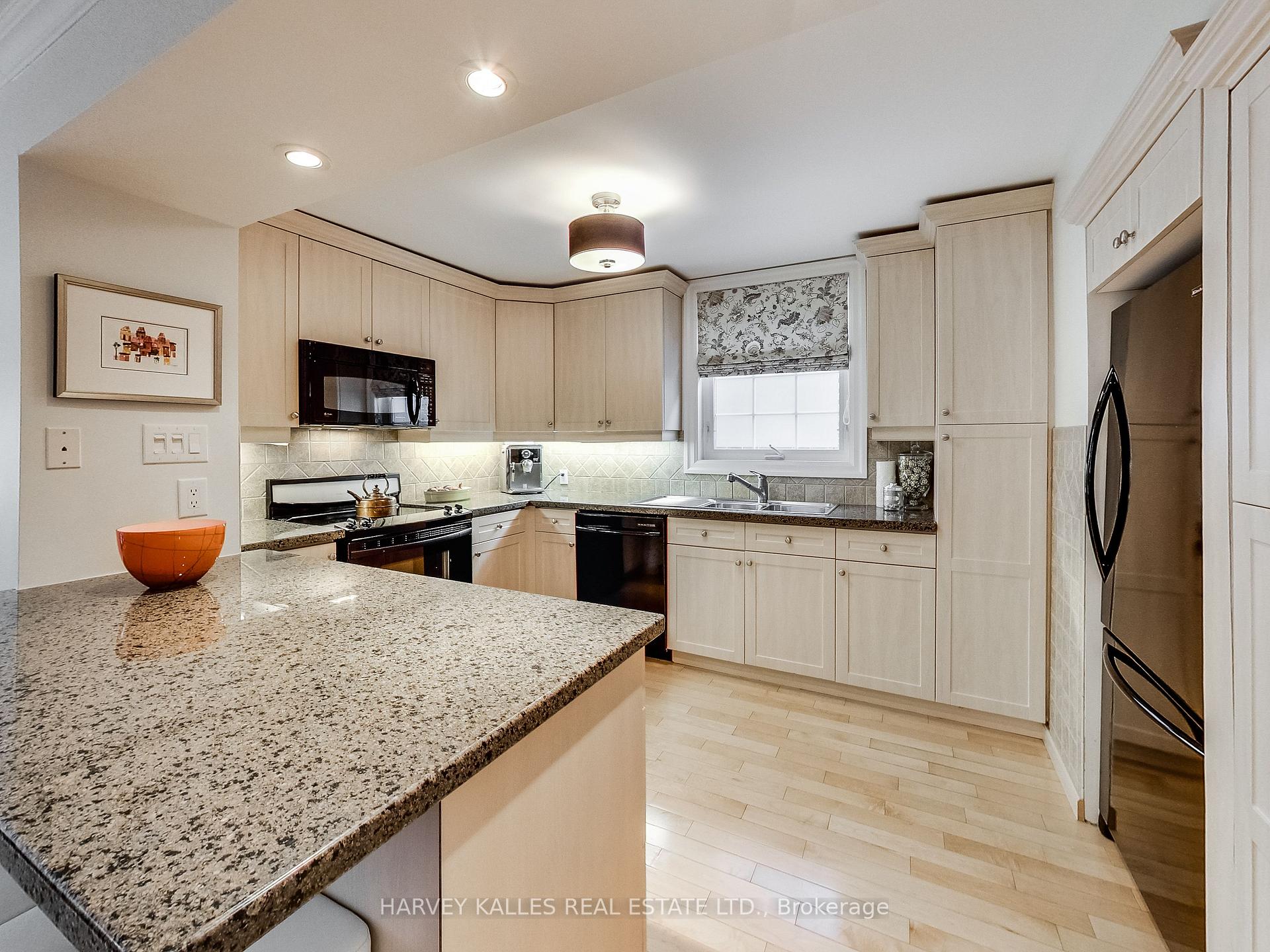 Photo 16 of Unit Main, 9 Highbourne Road, Toronto, Yonge-St. Clair — HOMEH