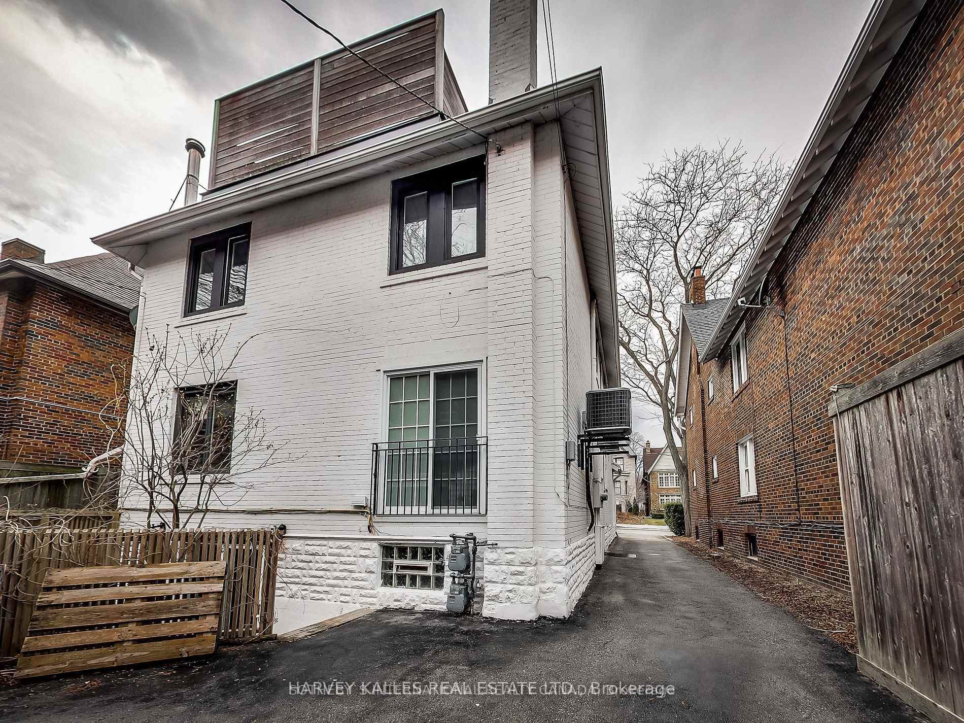 Photo 31 of Unit Main, 9 Highbourne Road, Toronto, Yonge-St. Clair — HOMEH