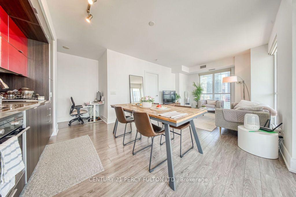 Photo 10 of Unit 2811, 300 Front Street W, Toronto, Waterfront Communities — HOMEH