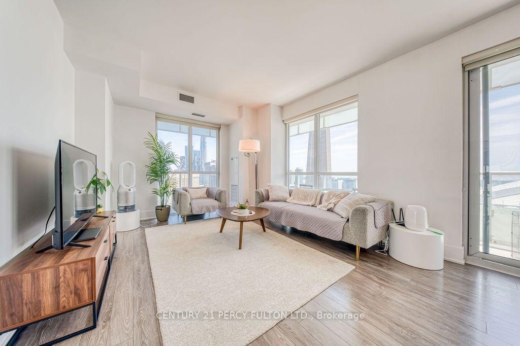 Photo 13 of Unit 2811, 300 Front Street W, Toronto, Waterfront Communities — HOMEH