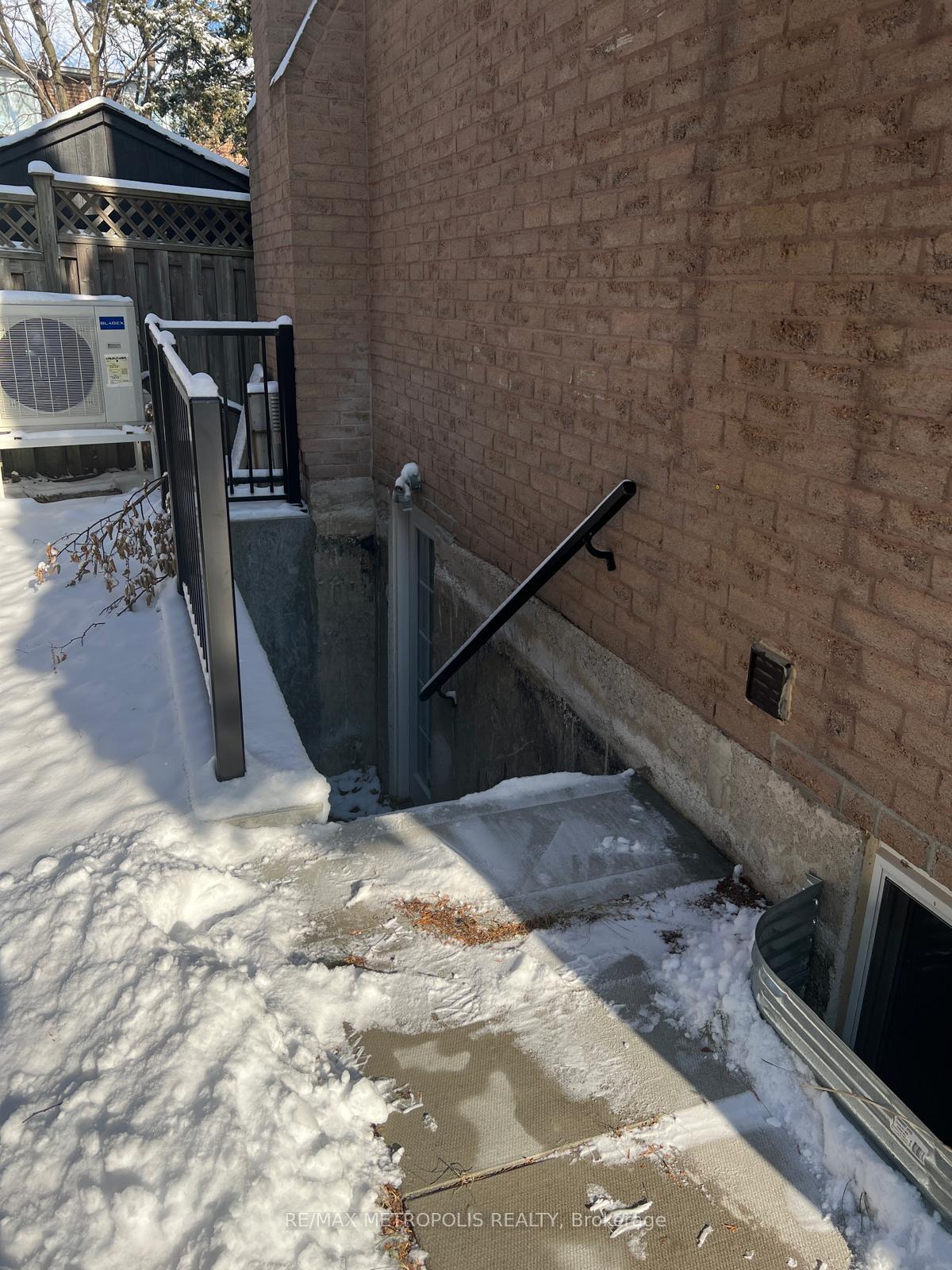 Photo 37 of Unit BSMT, 570 Springview Drive, Pickering, Amberlea — HOMEH