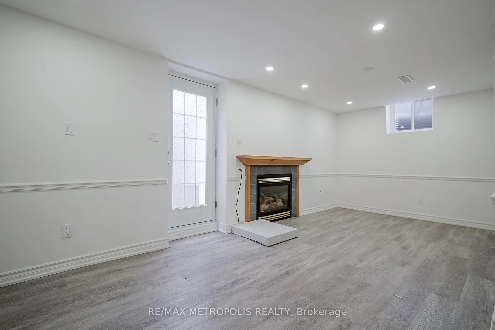 Photo 12 of Unit BSMT, 570 Springview Drive, Pickering, Amberlea — HOMEH