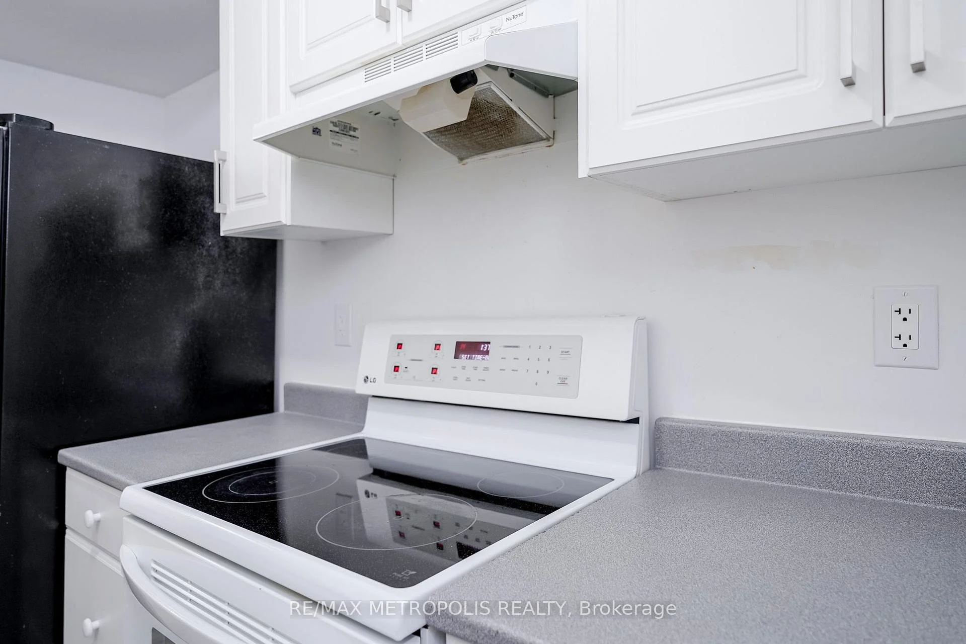 Photo 26 of Unit BSMT, 570 Springview Drive, Pickering, Amberlea — HOMEH