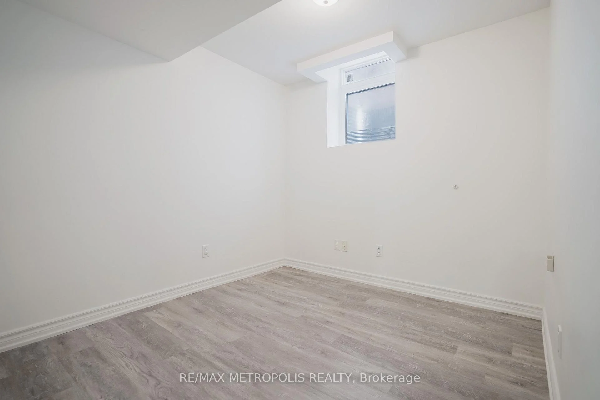 Photo 44 of Unit BSMT, 570 Springview Drive, Pickering, Amberlea — HOMEH