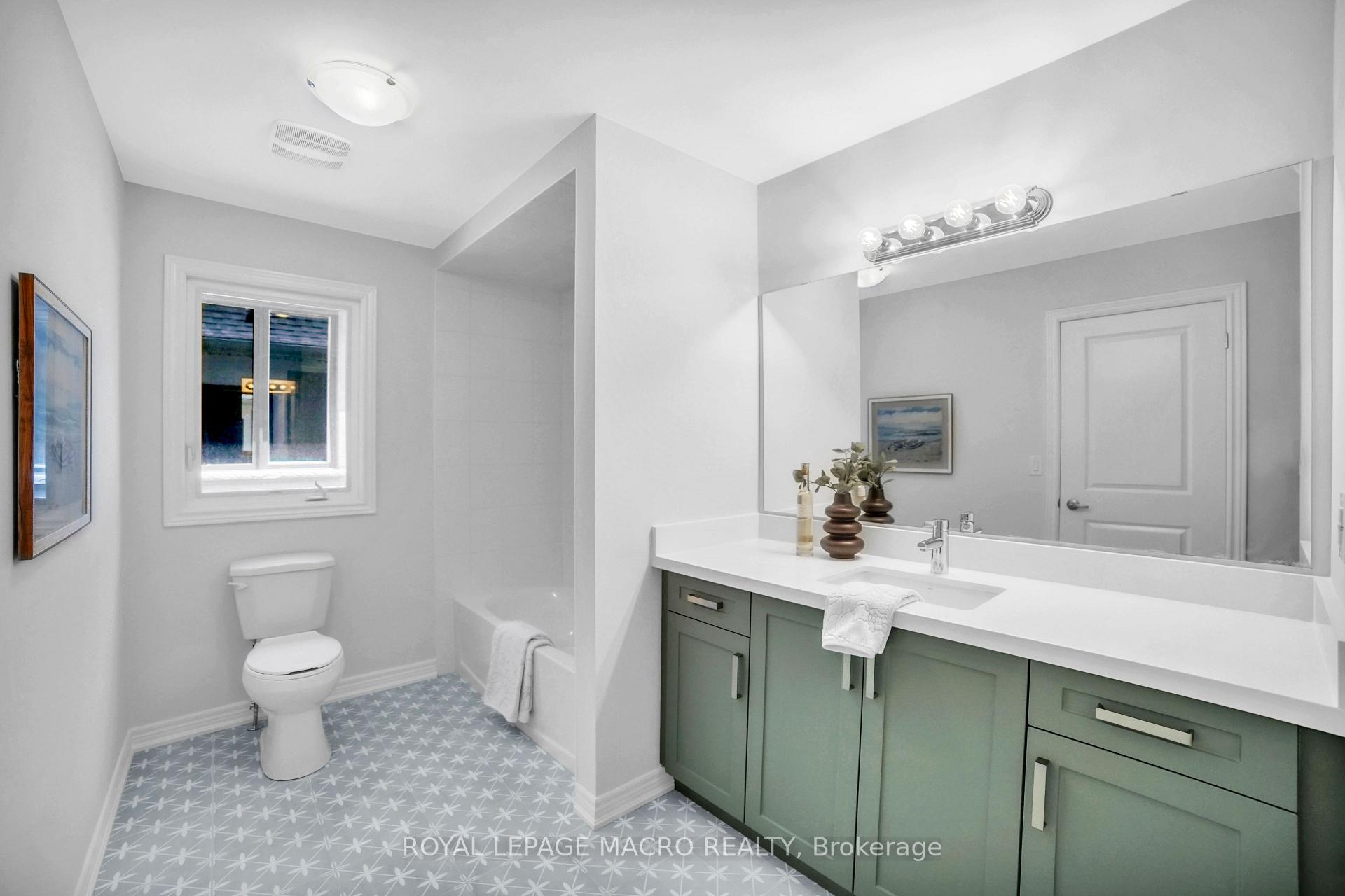 Photo 7 of 1061 West 5th Street, Hamilton, Mewburn — HOMEH