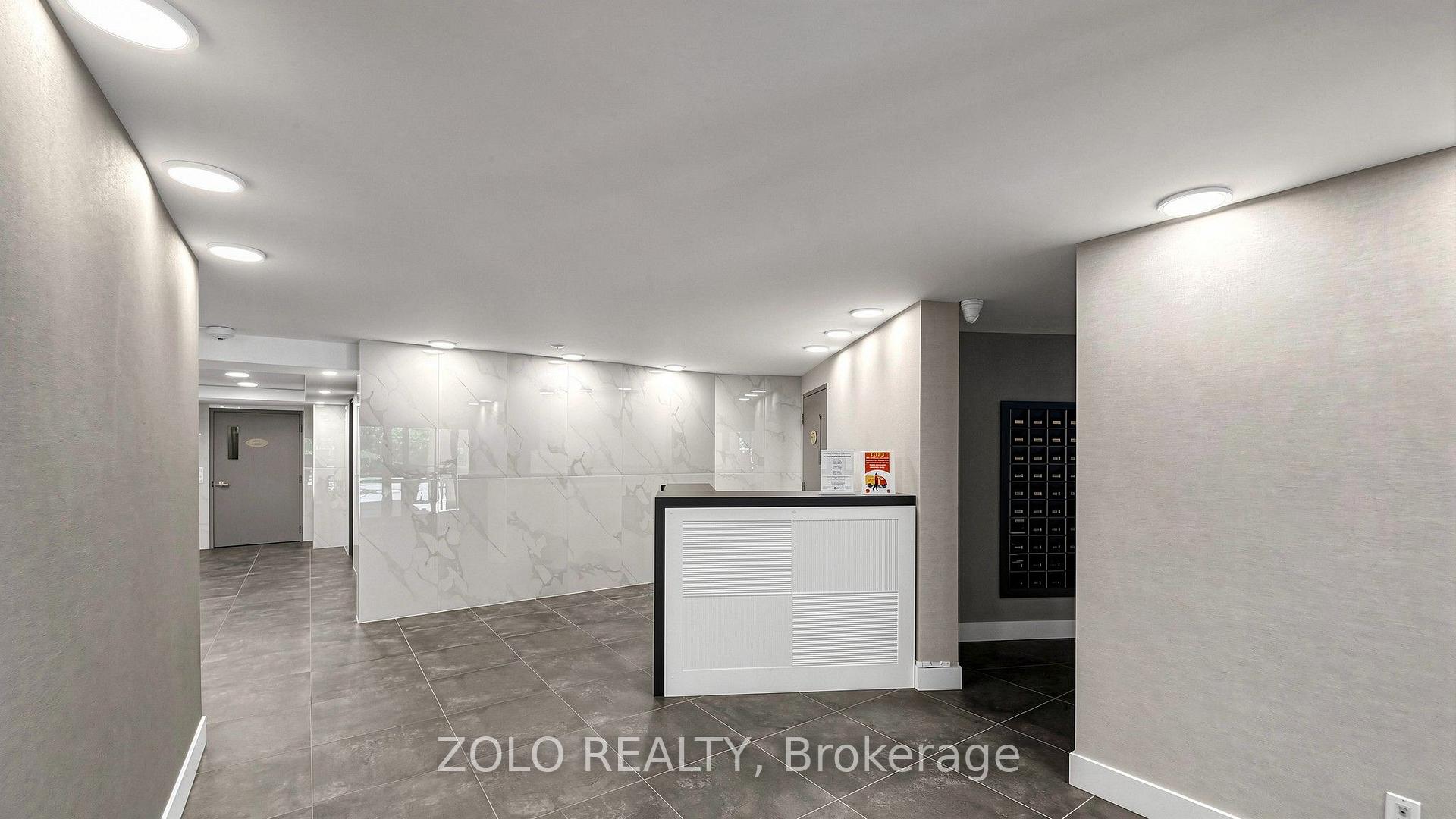 Photo 3 of Unit 915, 20 Edgecliff Golfway, Toronto, Flemingdon Park — HOMEH