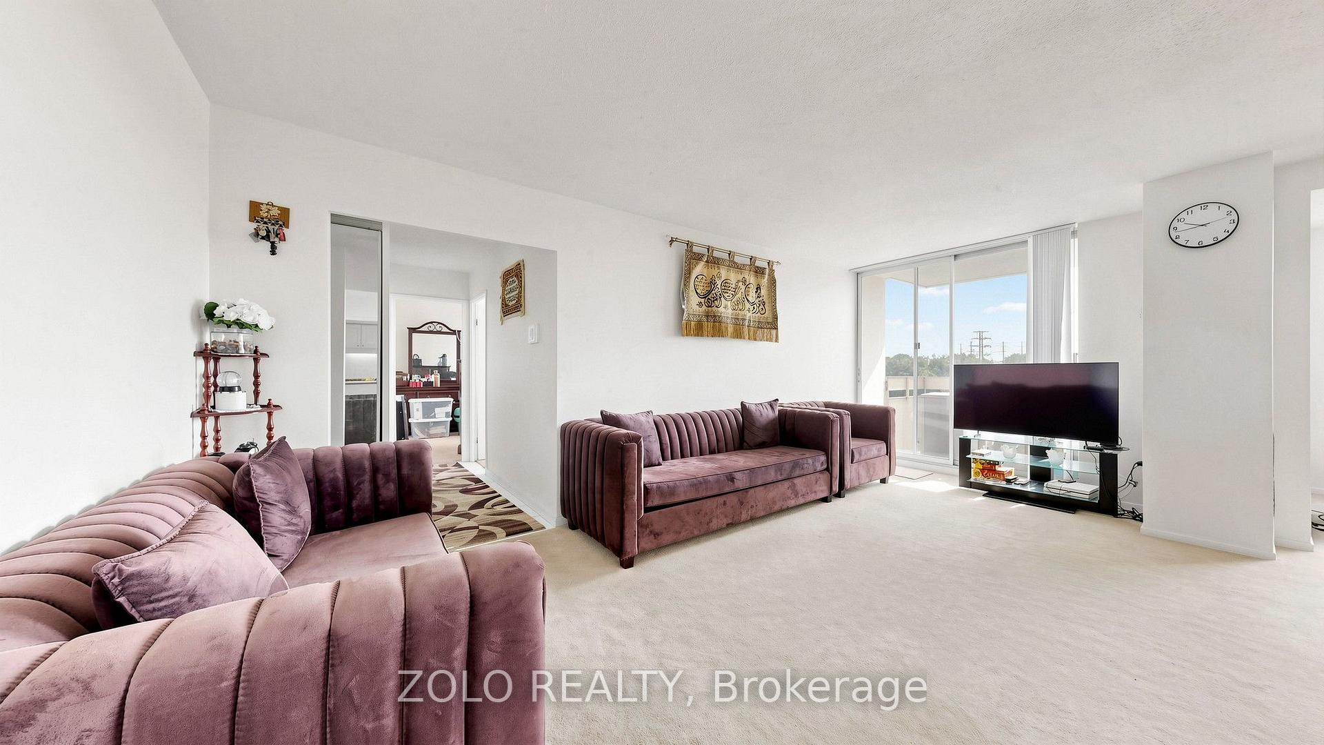 Photo 7 of Unit 915, 20 Edgecliff Golfway, Toronto, Flemingdon Park — HOMEH