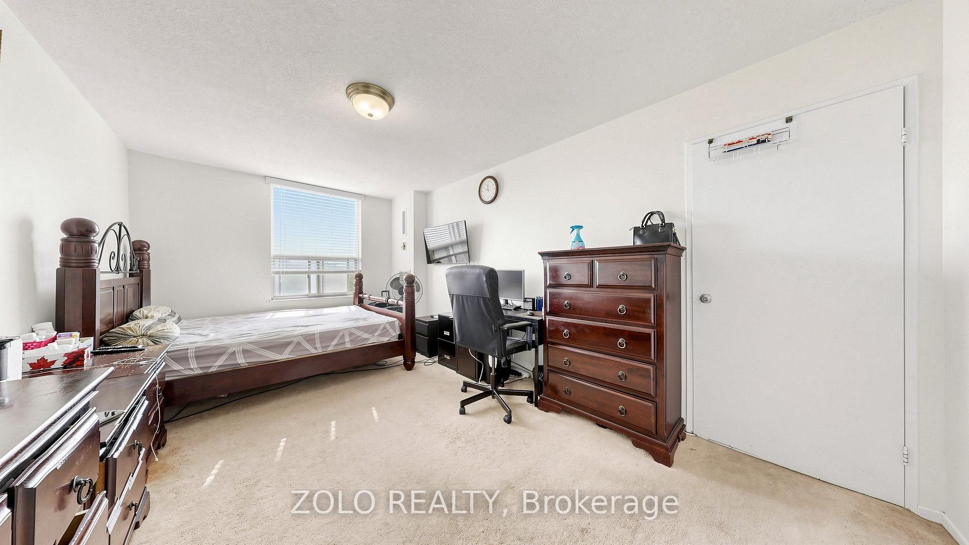 Photo 21 of Unit 915, 20 Edgecliff Golfway, Toronto, Flemingdon Park — HOMEH