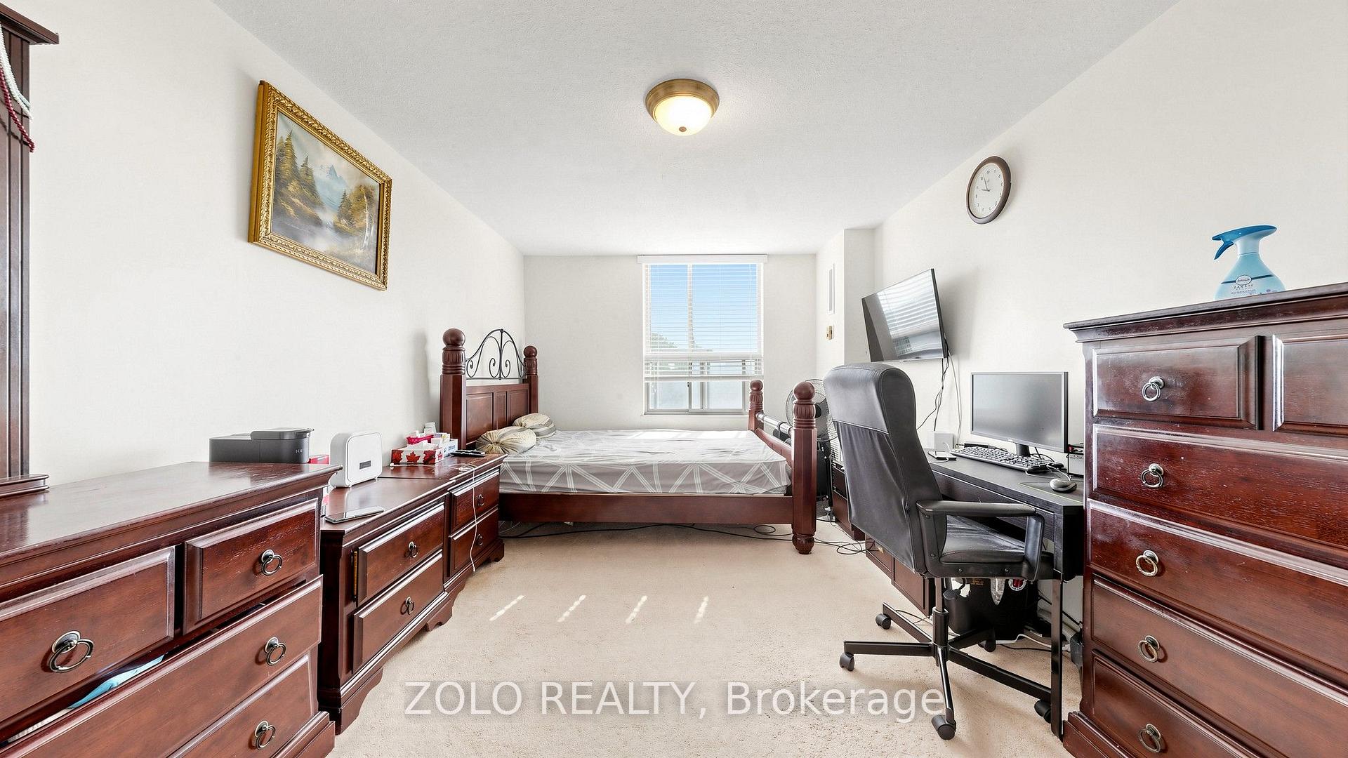 Photo 23 of Unit 915, 20 Edgecliff Golfway, Toronto, Flemingdon Park — HOMEH