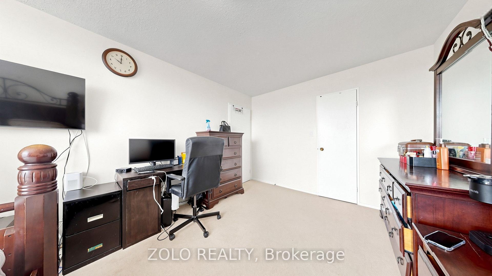 Photo 24 of Unit 915, 20 Edgecliff Golfway, Toronto, Flemingdon Park — HOMEH