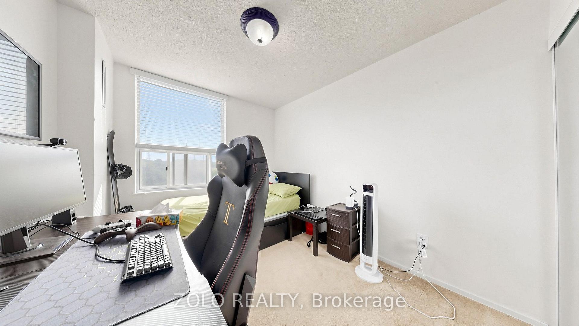 Photo 25 of Unit 915, 20 Edgecliff Golfway, Toronto, Flemingdon Park — HOMEH